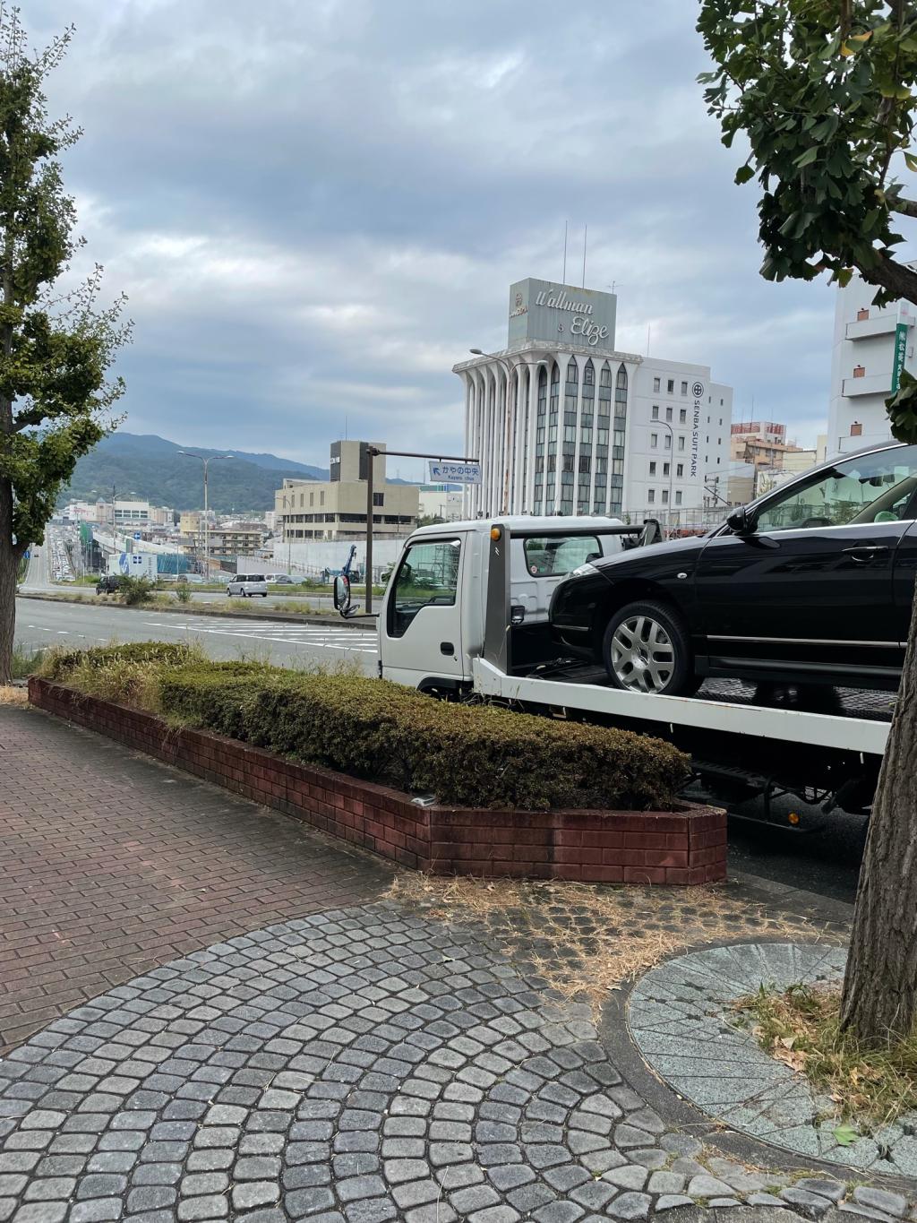 積載車の車窓から。