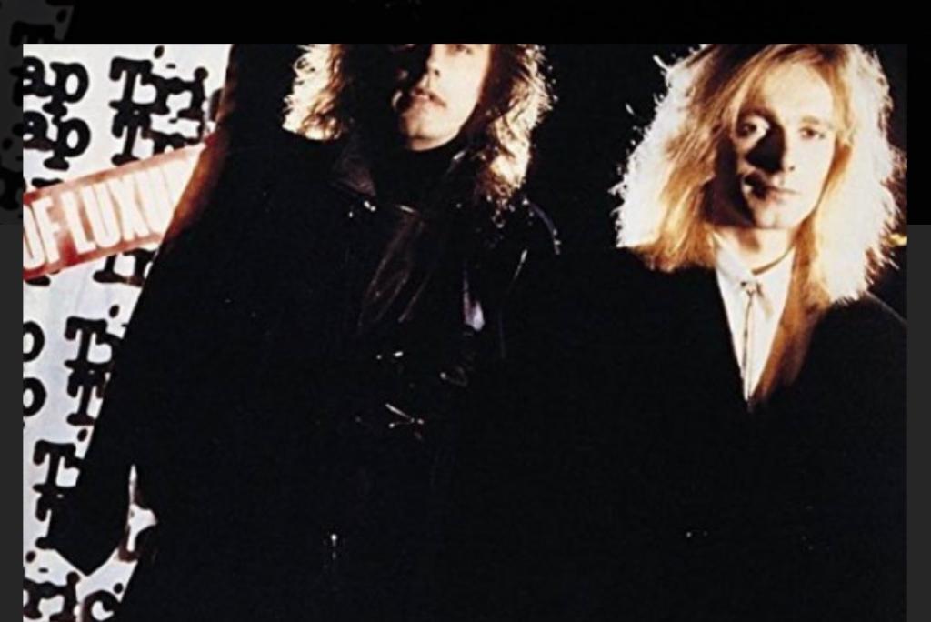 タイヤを見て思い出した曲。